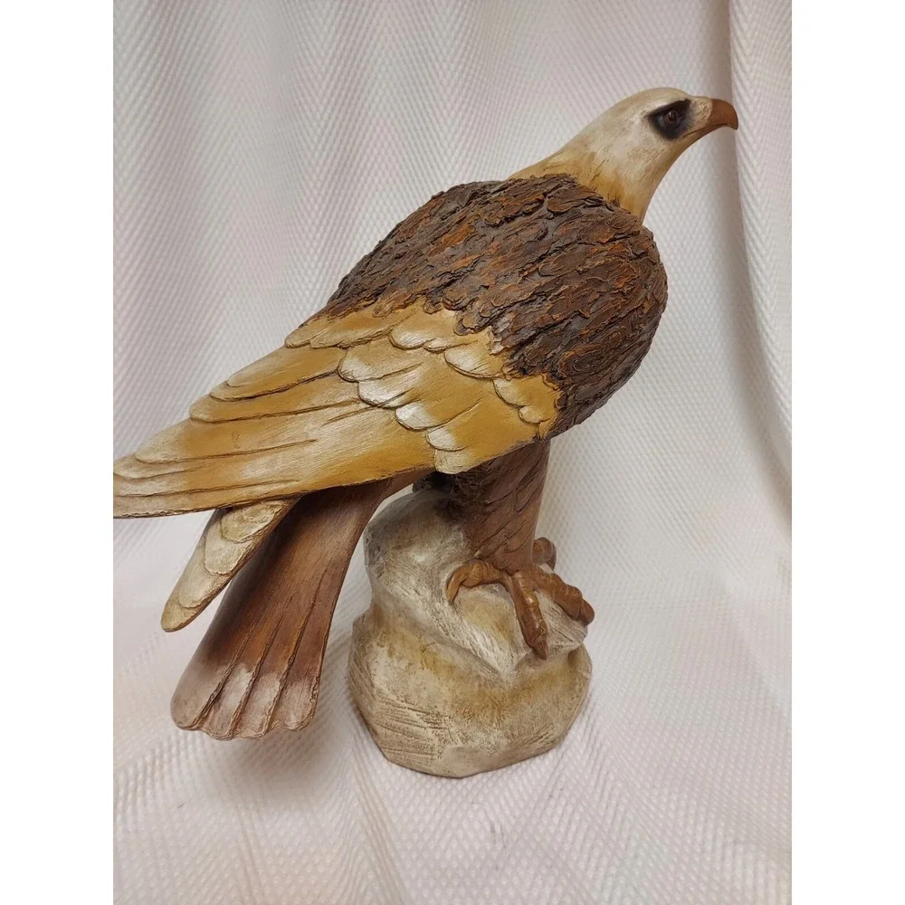 Resin Bald Eagle Statue Wood Appearance 16.5